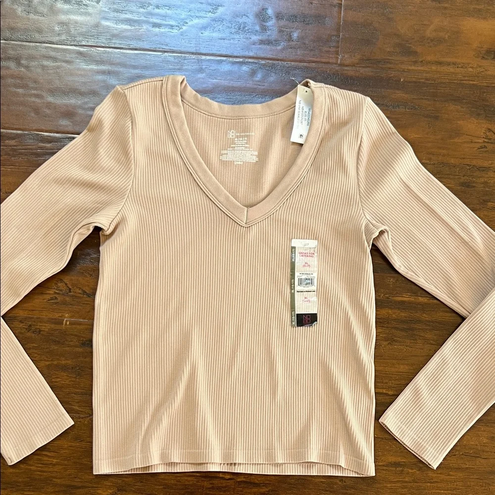 NWT No Boundaries Ribbed V-Neck Long Sleeve Top - Nude/Light Brown Size XL - Picture 2 of 4